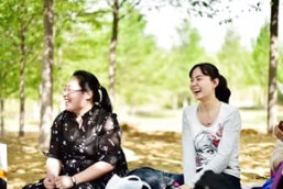 高知青年向你讲述非凡的“五·一国际劳动节”：草莓视频入口在线观看在多彩草莓视频入口在线观看度过了难忘的一天